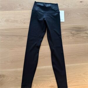 Lululemon sz 4 Align 28” shimmer legging